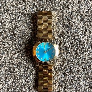 Marc Jacobs gold watch
